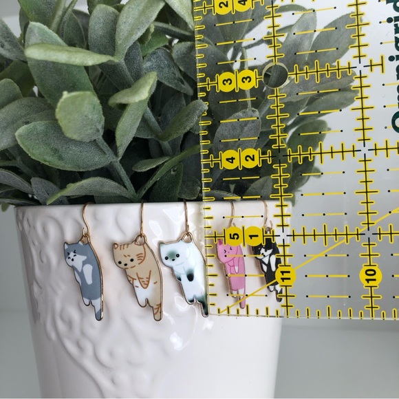 New Kitten Cat Dangle Drop Earrings Cute Fun Pet Gift Cartoon Anime Kitty Blonde - Picture 4 of 6